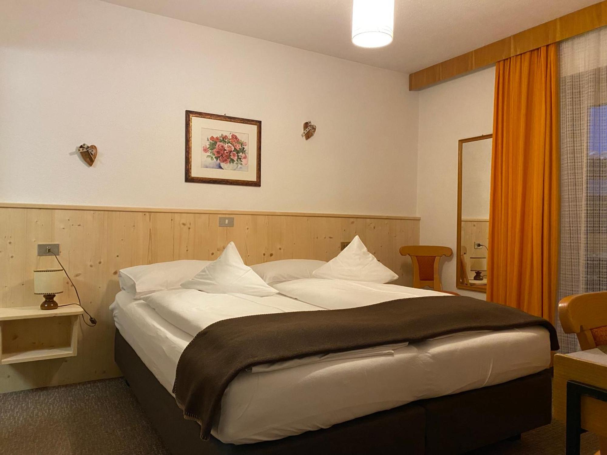 Large Double Room